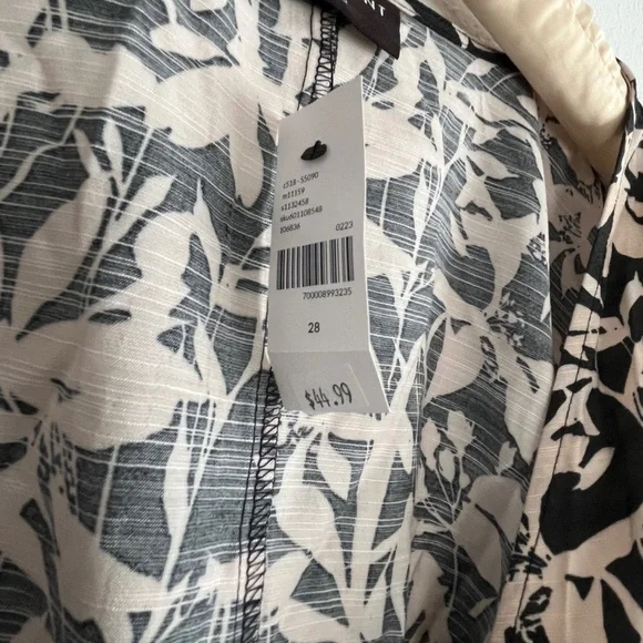 Lane Bryant Classic Crop Long-Sleeve Full Wrap Top in Maya Floral Size 28 - Picture 4 of 7